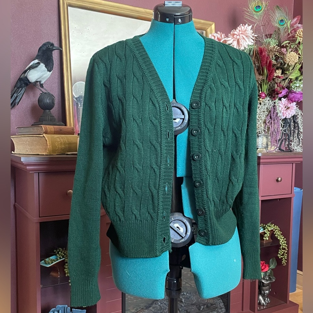 Seamstress of Bloomsbury 40s cardigan